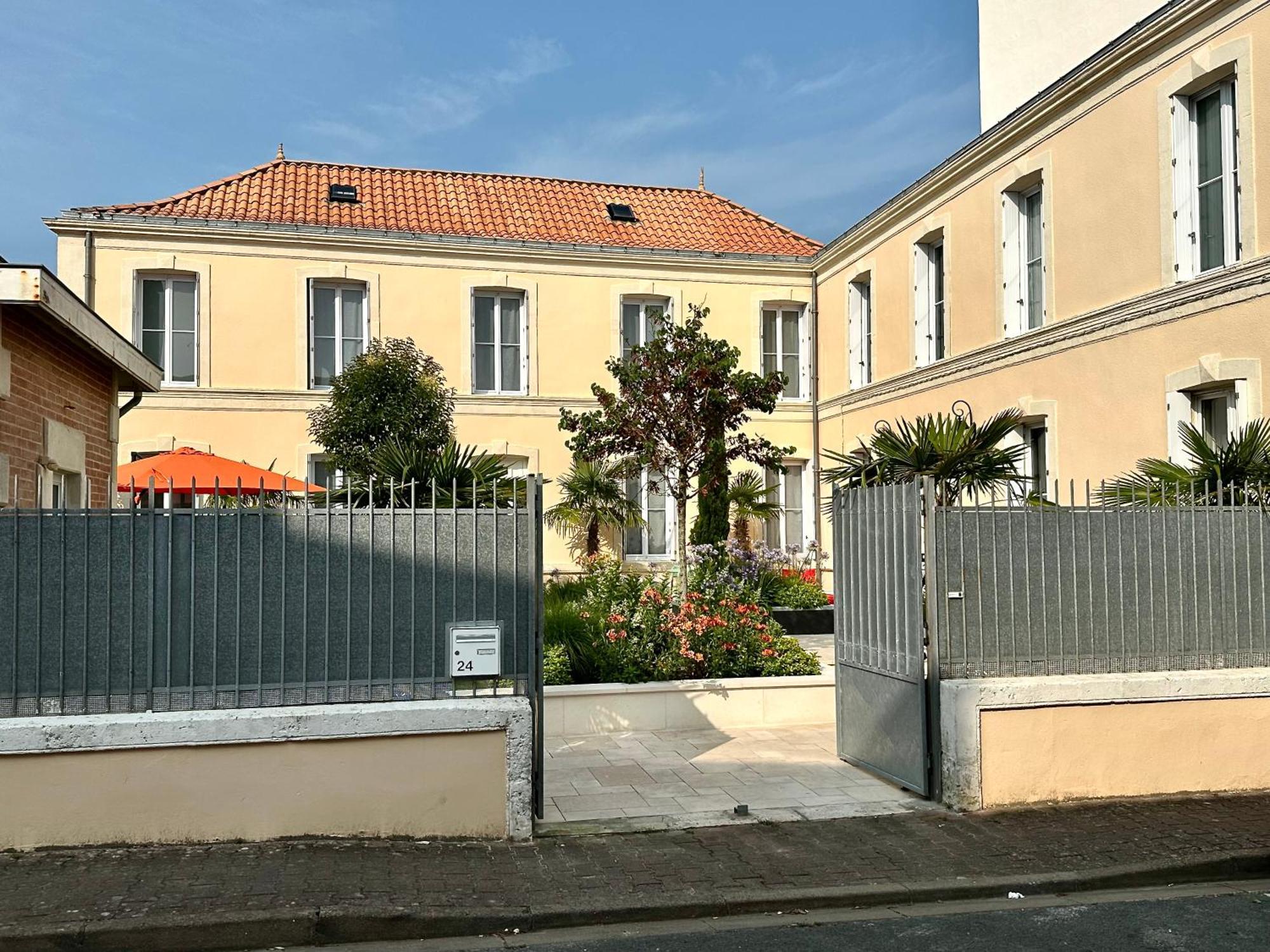 Nouvelle Vague Hotell Fouras Exteriör bild